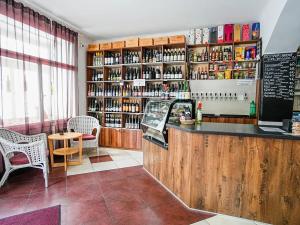 Prodej restaurace, Praha - Smíchov, Zborovská, 156 m2