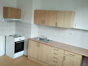 Pronájem bytu 2+1, Pardubice, Sladkovského, 72 m2