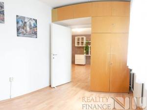 Pronájem bytu 3+1, Plzeň, Elišky Krásnohorské, 70 m2
