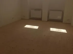 Pronájem atypického bytu, Praha - Vinohrady, U Havlíčkových sadů, 131 m2