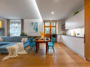 Pronájem bytu 3+kk, Praha - Dejvice, Velvarská, 104 m2