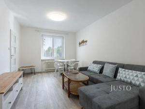 Pronájem bytu 2+1, Uherské Hradiště, Štefánikova, 52 m2
