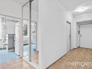 Prodej bytu 3+1, Praha - Kobylisy, Střelničná, 75 m2