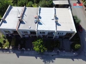 Prodej rodinného domu, Jindřichův Hradec - Jindřichův Hradec II, sídliště Pod Kasárny, 200 m2