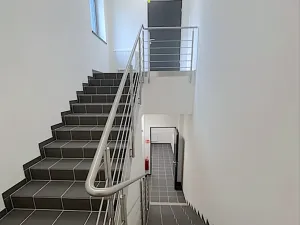 Pronájem kanceláře, Praha - Běchovice, Podnikatelská, 284 m2