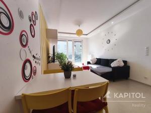 Pronájem bytu 2+kk, Praha - Stodůlky, Svitákova, 50 m2