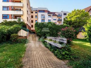 Pronájem bytu 2+kk, Praha - Břevnov, Slavníkova, 58 m2
