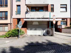 Pronájem bytu 2+kk, Praha - Břevnov, Slavníkova, 58 m2