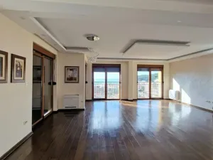 Prodej bytu 4+kk, Petrovac, Černá Hora, 152 m2