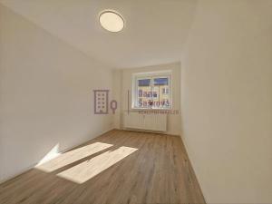 Pronájem bytu 3+kk, Jindřichův Hradec, Sídliště, 55 m2