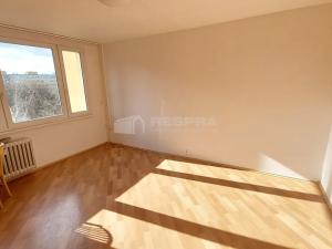 Pronájem bytu 1+kk, Praha - Střížkov, Varnsdorfská, 36 m2