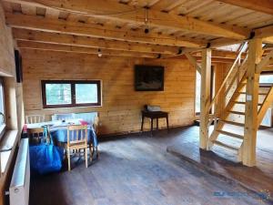 Pronájem chaty, Náchod, V Ostrovech, 130 m2