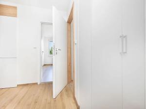 Prodej bytu 3+1, Brno, Okrouhlá, 66 m2