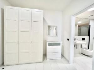 Pronájem bytu 2+kk, Praha - Smíchov, Grafická, 58 m2