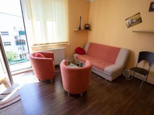 Pronájem bytu 1+kk, Karlovy Vary, Nejdlova, 36 m2