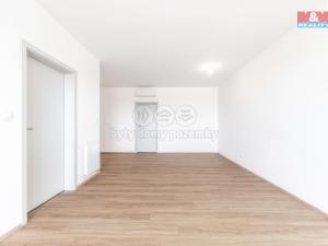 Prodej bytu 2+kk, Uherské Hradiště - Vésky, Na Dědině, 74 m2