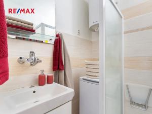 Prodej bytu 3+1, Medlov, 62 m2