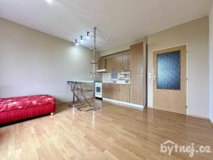 Pronájem bytu 1+kk, Olomouc - Slavonín, Topolová, 30 m2