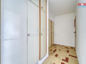Prodej bytu 2+1, Klatovy - Klatovy II, Pod Koníčky, 51 m2