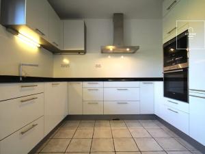 Pronájem rodinného domu, Průhonice, Javorová, 280 m2