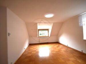Pronájem bytu 3+1, Jeseník, Rejvízská, 104 m2