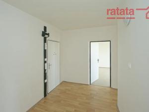 Pronájem bytu 2+1, Chomutov, Zahradní, 51 m2