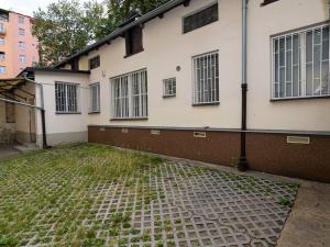 Pronájem komerční, Praha - Žižkov, Sudoměřská, 90 m2