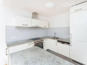 Prodej bytu 3+kk, Praha - Vysočany, Podnádražní, 102 m2