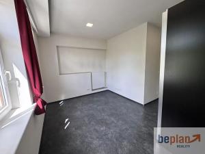 Prodej bytu 1+1, Karlovy Vary, Jabloňová, 49 m2