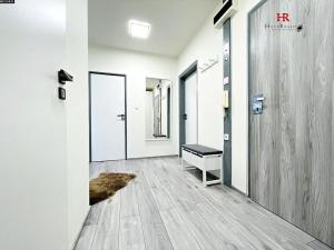 Prodej bytu 3+1, Praha - Chodov, Petýrkova, 69 m2