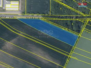 Prodej komerčního pozemku, Budyně nad Ohří - Břežany nad Ohří, 9485 m2