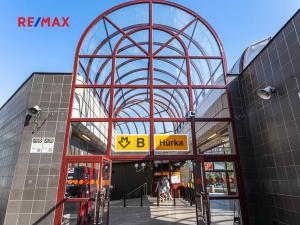Pronájem bytu 1+kk, Praha - Stodůlky, Sluneční náměstí, 33 m2