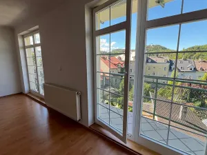 Pronájem bytu 3+kk, Karlovy Vary, Raisova, 100 m2