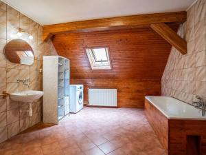 Prodej rodinného domu, Hostinné, Náměstí, 508 m2
