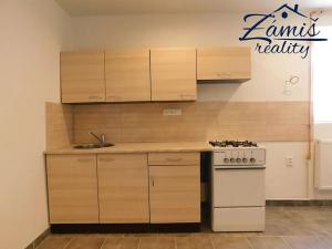 Pronájem bytu 2+1, Kladno, gen. Klapálka, 50 m2