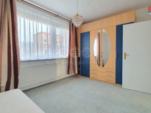 Pronájem bytu 3+1, Liberec - Liberec XXV-Vesec, Kašparova, 75 m2
