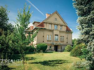 Prodej podílu vily, Praha - Klánovice, Ke znaku, 300 m2