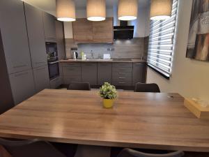 Pronájem bytu 3+kk, Mezouň, 82 m2
