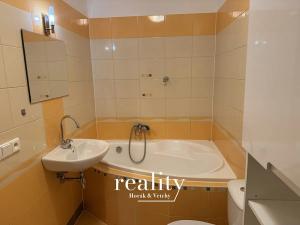 Pronájem bytu 2+kk, Znojmo, Za Plovárnou, 46 m2