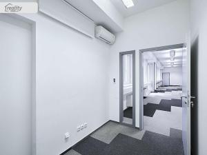 Pronájem kanceláře, Praha - Nové Město, Soukenická, 401 m2