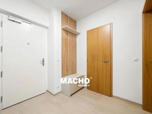 Pronájem bytu 2+kk, Praha - Michle, Michelská, 62 m2