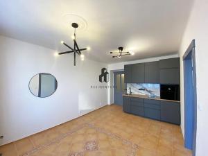 Pronájem bytu 2+kk, Praha - Žižkov, Radhošťská, 50 m2