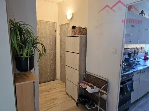 Prodej bytu 2+1, Chomutov, Jirkovská, 60 m2