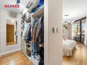 Prodej bytu 2+kk, Praha - Žižkov, Ke kapslovně, 85 m2