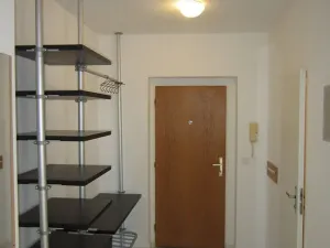 Pronájem bytu 2+kk, Praha - Jinonice, U kříže, 57 m2