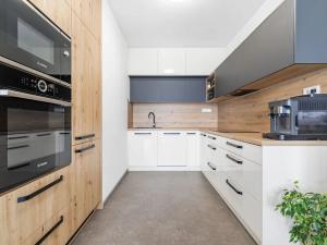 Prodej bytu 3+kk, České Budějovice, Rožnovská, 75 m2
