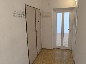 Prodej bytu 1+1, Cheb, Májová, 38 m2