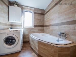 Prodej rodinného domu, Praha - Modřany, K Lahovičkám, 150 m2