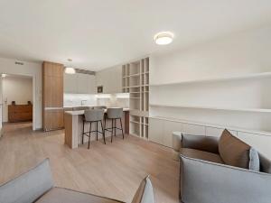 Pronájem bytu 2+kk, Praha, Výstavní, 55 m2
