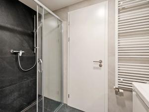 Pronájem bytu 2+kk, Praha, Výstavní, 55 m2